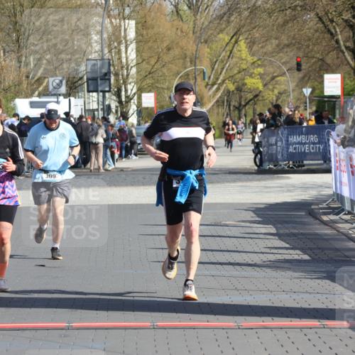 12.04.2026 - 45. Internationalen Wilhelmsburger Insellauf Strokosch-Dieckow http://msf.ph/oto/9463906 12.04.2026 11:13:33 Ziel 3714, 3703 meine-sportfotos.de