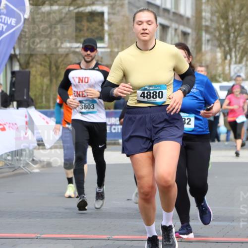 12.04.2026 - 45. Internationalen Wilhelmsburger Insellauf Strokosch-Dieckow http://msf.ph/oto/9463913 12.04.2026 13:16:08 Ziel 5675, 4616, 4880, 2832, 3803, 3801 meine-sportfotos.de