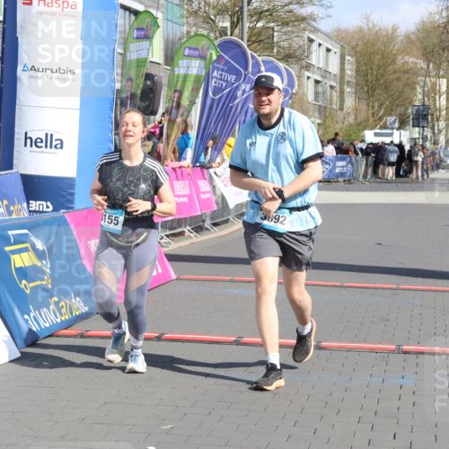 12.04.2026 - 45. Internationalen Wilhelmsburger Insellauf Strokosch-Dieckow http://msf.ph/oto/9463944 12.04.2026 11:13:39 Ziel 3714, 3703, 3092, 3155 meine-sportfotos.de