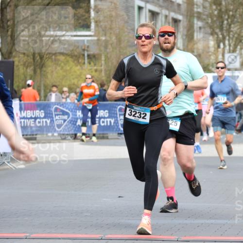 12.04.2026 - 45. Internationalen Wilhelmsburger Insellauf Strokosch-Dieckow http://msf.ph/oto/9463974 12.04.2026 13:15:54 Ziel 4366, 4227, 3232, 2774, 5725 meine-sportfotos.de