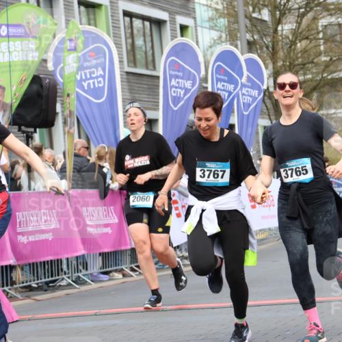 12.04.2026 - 45. Internationalen Wilhelmsburger Insellauf Strokosch-Dieckow http://msf.ph/oto/9464006 12.04.2026 13:15:47 Ziel 3881, 3882, 3767, 3765, 4366 meine-sportfotos.de