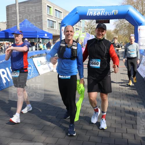 12.04.2026 - 45. Internationalen Wilhelmsburger Insellauf Strokosch-Dieckow http://msf.ph/oto/9464205 12.04.2026 10:55:30 Ziel 4585, 2324, 4636, 5006, 5333, 4056, 5334 meine-sportfotos.de