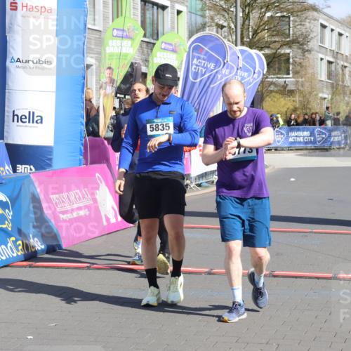12.04.2026 - 45. Internationalen Wilhelmsburger Insellauf Strokosch-Dieckow http://msf.ph/oto/9464241 12.04.2026 10:55:46 Ziel 5773, 5835, 5268, 4500 meine-sportfotos.de