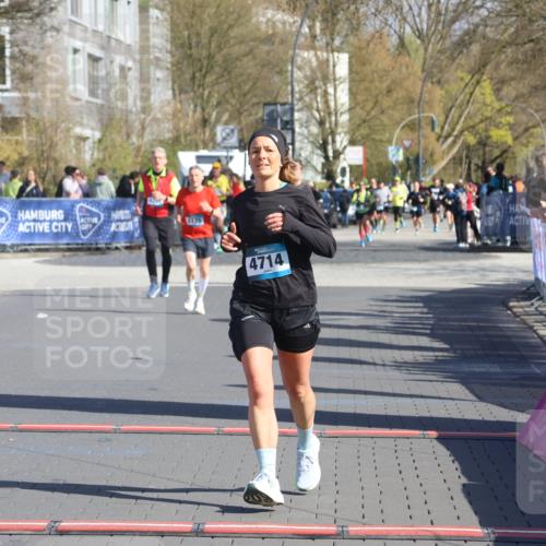 12.04.2026 - 45. Internationalen Wilhelmsburger Insellauf Strokosch-Dieckow http://msf.ph/oto/9464259 12.04.2026 10:55:59 Ziel 4714 meine-sportfotos.de