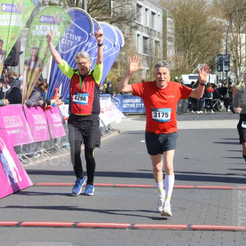 12.04.2026 - 45. Internationalen Wilhelmsburger Insellauf Strokosch-Dieckow http://msf.ph/oto/9464287 12.04.2026 10:56:05 Ziel 3175, 4298, 5557 meine-sportfotos.de