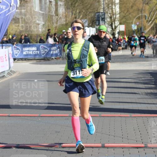 12.04.2026 - 45. Internationalen Wilhelmsburger Insellauf Strokosch-Dieckow http://msf.ph/oto/9464346 12.04.2026 10:56:15 Ziel 2349, 3118, 5822 meine-sportfotos.de