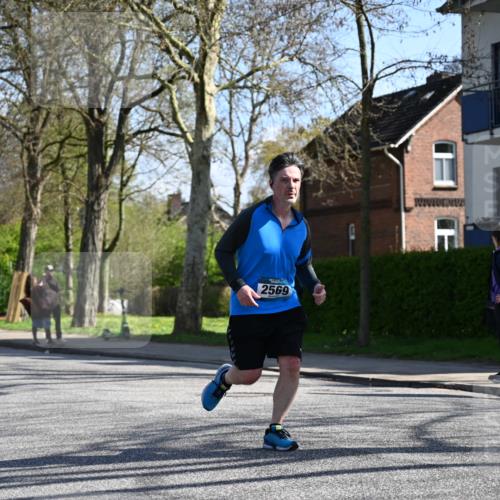 12.04.2026 - 45. Internationalen Wilhelmsburger Insellauf J. Mangold http://msf.ph/oto/9464356 12.04.2026 10:54:27 Ziel 3580, 3596, 4131, 2569, 4389, 4390, 2701, 4687, 3818, 4711, 2088, 5660, 5317, 2821, 2855, 4585, 2324, 4636, 5006 meine-sportfotos.de