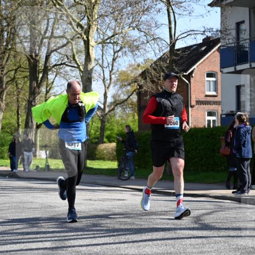 12.04.2026 - 45. Internationalen Wilhelmsburger Insellauf J. Mangold http://msf.ph/oto/9464405 12.04.2026 10:54:50 Ziel 4687, 3818, 4711, 2088, 5660, 5317, 2821, 2855, 4585, 2324, 4636, 5006, 4636, 5006, 5333, 4056, 5334, 4197, 5747, 5773, 5835, 5268, 4500 meine-sportfotos.de