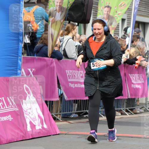 12.04.2026 - 45. Internationalen Wilhelmsburger Insellauf Strokosch-Dieckow http://msf.ph/oto/9464447 12.04.2026 13:14:28 Ziel 5790, 4716 meine-sportfotos.de