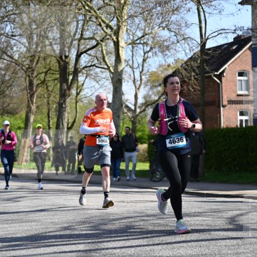 12.04.2026 - 45. Internationalen Wilhelmsburger Insellauf J. Mangold http://msf.ph/oto/9464468 12.04.2026 10:55:00 Ziel 2088, 5660, 5317, 2821, 2855, 4585, 2324, 4636, 5006, 5333, 4056, 5334, 4197, 5747, 5773, 5835, 5268, 4500, 4714 meine-sportfotos.de