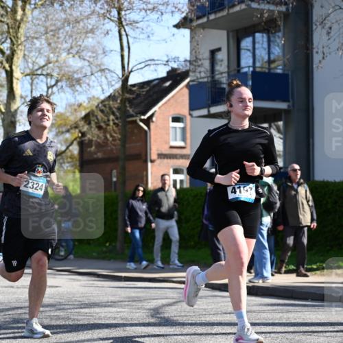 12.04.2026 - 45. Internationalen Wilhelmsburger Insellauf J. Mangold http://msf.ph/oto/9464536 12.04.2026 10:55:06 Ziel 2821, 2855, 4585, 2324, 4636, 5006, 5333, 4056, 5334, 4197, 5747, 5773, 5835, 5268, 4500, 5268, 4500, 4714, 3175, 4298, 5557 meine-sportfotos.de