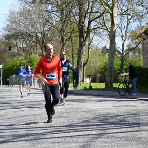 12.04.2026 - 45. Internationalen Wilhelmsburger Insellauf J. Mangold http://msf.ph/oto/9464573 12.04.2026 10:55:14 Ziel 2324, 4636, 5006, 5333, 4056, 5334, 4197, 5747, 5773, 5835, 5268, 4500, 4714, 3175, 4298, 4298, 5557, 2349, 3118, 5822 meine-sportfotos.de