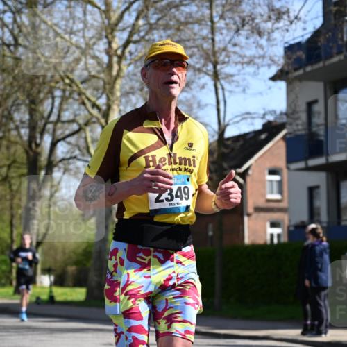 12.04.2026 - 45. Internationalen Wilhelmsburger Insellauf J. Mangold http://msf.ph/oto/9464671 12.04.2026 10:55:43 Ziel 4714, 3175, 4298, 5557, 2349, 3118, 5822, 3488, 2797, 2796, 2921, 2808, 3916, 4494, 5047, 4070, 5771, 4549, 4717, 2055 meine-sportfotos.de