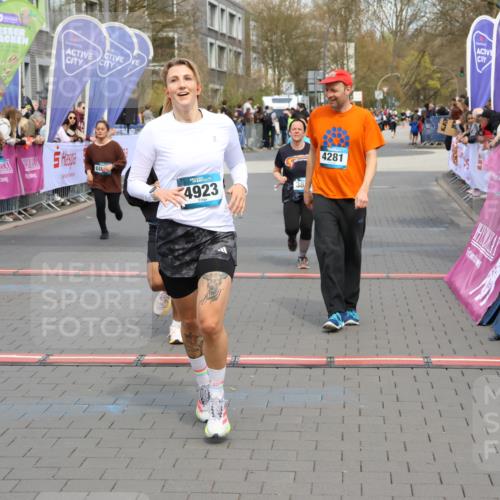 12.04.2026 - 45. Internationalen Wilhelmsburger Insellauf Strokosch-Dieckow http://msf.ph/oto/9464698 12.04.2026 13:13:59 Ziel 2080, 5819, 2064, 4923, 4281, 3984, 3810, 3268, 2062 meine-sportfotos.de