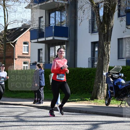 12.04.2026 - 45. Internationalen Wilhelmsburger Insellauf J. Mangold http://msf.ph/oto/9464730 12.04.2026 10:55:59 Ziel 3118, 5822, 3488, 2797, 2796, 2921, 2808, 3916, 4494, 5047, 4070, 5771, 4549, 4717, 2055, 5512, 2220, 4158, 2133, 2754, 4155, 2795, 3917, 5319, 5352 meine-sportfotos.de