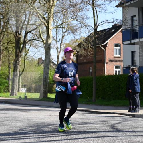 12.04.2026 - 45. Internationalen Wilhelmsburger Insellauf J. Mangold http://msf.ph/oto/9464826 12.04.2026 10:56:14 Ziel 4494, 5047, 4070, 5771, 4549, 4717, 2055, 5512, 2220, 4158, 2133, 2754, 4155, 2133, 2754, 4155, 2795, 3917, 5319, 5352, 2915, 3224, 4654, 3059, 3187, 4448, 2912, 2913 meine-sportfotos.de