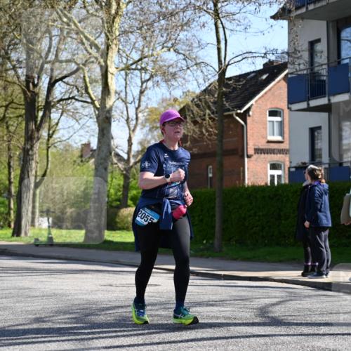 12.04.2026 - 45. Internationalen Wilhelmsburger Insellauf J. Mangold http://msf.ph/oto/9464827 12.04.2026 10:56:14 Ziel 4494, 5047, 4070, 5771, 4549, 4717, 2055, 5512, 2220, 4158, 2133, 2754, 4155, 2133, 2754, 4155, 2795, 3917, 5319, 5352, 2915, 3224, 4654, 3059, 3187, 4448, 2912, 2913 meine-sportfotos.de