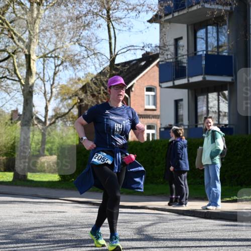 12.04.2026 - 45. Internationalen Wilhelmsburger Insellauf J. Mangold http://msf.ph/oto/9464836 12.04.2026 10:56:14 Ziel 4494, 5047, 4070, 5771, 4549, 4717, 2055, 5512, 2220, 4158, 2133, 2754, 4155, 2133, 2754, 4155, 2795, 3917, 5319, 5352, 2915, 3224, 4654, 3059, 3187, 4448, 2912, 2913 meine-sportfotos.de