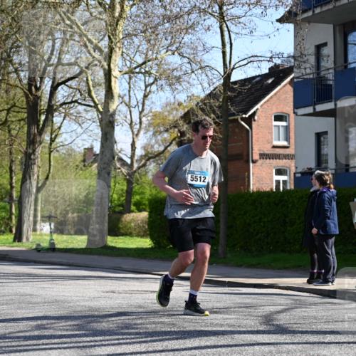 12.04.2026 - 45. Internationalen Wilhelmsburger Insellauf J. Mangold http://msf.ph/oto/9464847 12.04.2026 10:56:17 Ziel 4494, 5047, 4070, 5771, 4549, 4717, 2055, 5512, 2220, 4158, 2133, 2754, 4155, 2795, 3917, 5319, 5352, 2915, 3224, 4654, 3059, 3187, 4448, 2912, 2913 meine-sportfotos.de