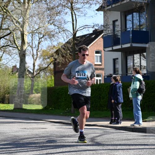 12.04.2026 - 45. Internationalen Wilhelmsburger Insellauf J. Mangold http://msf.ph/oto/9464853 12.04.2026 10:56:17 Ziel 4494, 5047, 4070, 5771, 4549, 4717, 2055, 5512, 2220, 4158, 2133, 2754, 4155, 2795, 3917, 5319, 5352, 2915, 3224, 4654, 3059, 3187, 4448, 2912, 2913 meine-sportfotos.de