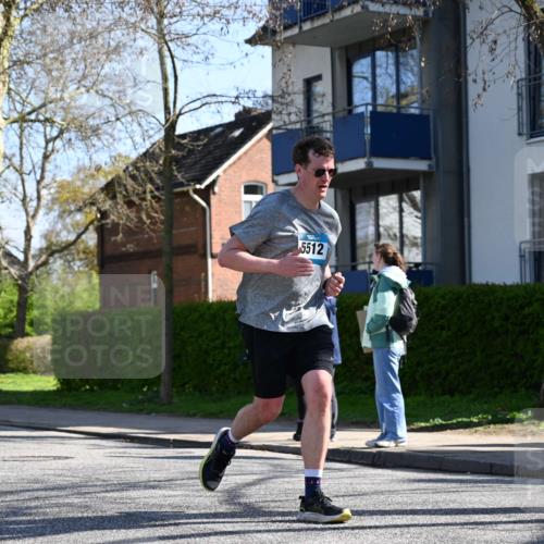 12.04.2026 - 45. Internationalen Wilhelmsburger Insellauf J. Mangold http://msf.ph/oto/9464860 12.04.2026 10:56:17 Ziel 4494, 5047, 4070, 5771, 4549, 4717, 2055, 5512, 2220, 4158, 2133, 2754, 4155, 2795, 3917, 5319, 5352, 2915, 3224, 4654, 3059, 3187, 4448, 2912, 2913 meine-sportfotos.de