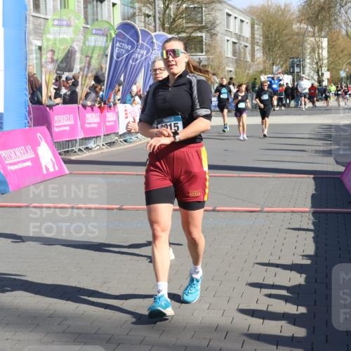 12.04.2026 - 45. Internationalen Wilhelmsburger Insellauf Strokosch-Dieckow http://msf.ph/oto/9464905 12.04.2026 10:57:06 Ziel 2915, 3224, 4654 meine-sportfotos.de