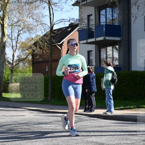 12.04.2026 - 45. Internationalen Wilhelmsburger Insellauf J. Mangold http://msf.ph/oto/9464922 12.04.2026 10:56:24 Ziel 4717, 2055, 5512, 2220, 4158, 2133, 2754, 4155, 2795, 3917, 5319, 5352, 2915, 3224, 2915, 3224, 4654, 3059, 3187, 4448, 2912, 2913, 4927, 2791, 2067, 4321, 2744, 5508, 4388, 2579 meine-sportfotos.de