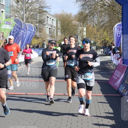 12.04.2026 - 45. Internationalen Wilhelmsburger Insellauf Strokosch-Dieckow http://msf.ph/oto/9465081 12.04.2026 10:57:25 Ziel 4927, 2791, 2067, 4321, 2744, 5508, 4388, 2579 meine-sportfotos.de