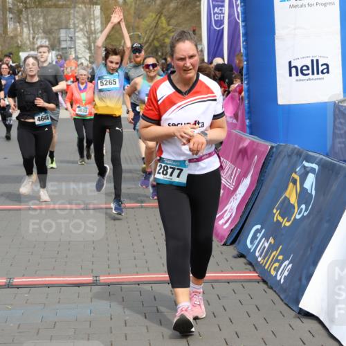 12.04.2026 - 45. Internationalen Wilhelmsburger Insellauf Strokosch-Dieckow http://msf.ph/oto/9465113 12.04.2026 13:13:32 Ziel 4643, 2877, 5265, 5266, 4648, 2026, 5457, 4320, 4249, 3033, 2470, 4364 meine-sportfotos.de