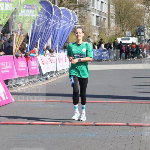 12.04.2026 - 45. Internationalen Wilhelmsburger Insellauf Strokosch-Dieckow http://msf.ph/oto/9465210 12.04.2026 10:57:41 Ziel 5701 meine-sportfotos.de