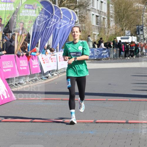 12.04.2026 - 45. Internationalen Wilhelmsburger Insellauf Strokosch-Dieckow http://msf.ph/oto/9465224 12.04.2026 10:57:41 Ziel 5701 meine-sportfotos.de