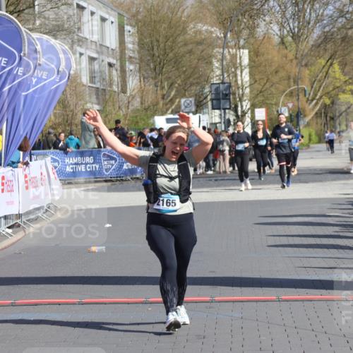 12.04.2026 - 45. Internationalen Wilhelmsburger Insellauf Strokosch-Dieckow http://msf.ph/oto/9465233 12.04.2026 11:15:24 Ziel 2165 meine-sportfotos.de