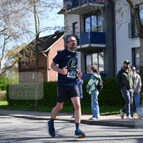 12.04.2026 - 45. Internationalen Wilhelmsburger Insellauf J. Mangold http://msf.ph/oto/9465236 12.04.2026 10:57:22 Ziel 5701, 4368, 2441, 5243, 3798, 2861, 2861, 3340, 2847, 4339, 3179, 3753, 4947, 3754, 5362, 4157, 2164, 4120, 2283, 2228, 4396 meine-sportfotos.de