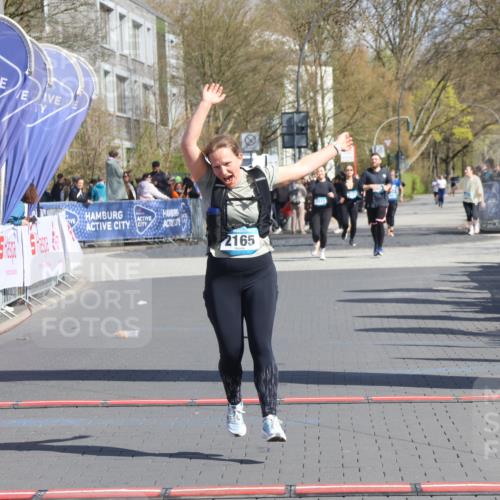 12.04.2026 - 45. Internationalen Wilhelmsburger Insellauf Strokosch-Dieckow http://msf.ph/oto/9465263 12.04.2026 11:15:25 Ziel 2165 meine-sportfotos.de