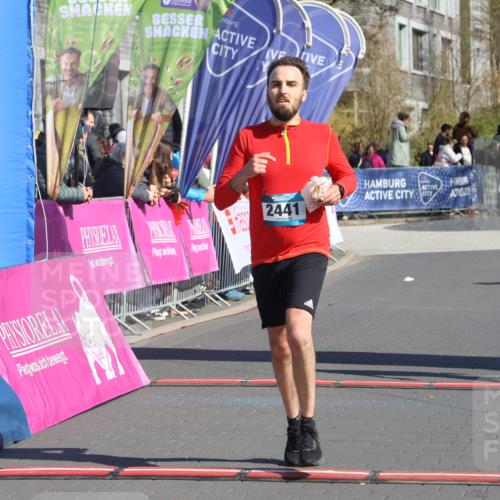 12.04.2026 - 45. Internationalen Wilhelmsburger Insellauf Strokosch-Dieckow http://msf.ph/oto/9465293 12.04.2026 10:58:00 Ziel 2441, 5243 meine-sportfotos.de