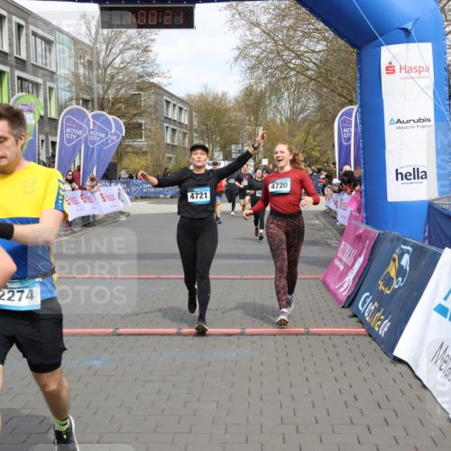 12.04.2026 - 45. Internationalen Wilhelmsburger Insellauf Strokosch-Dieckow http://msf.ph/oto/9465312 12.04.2026 13:13:21 Ziel 2274, 4919, 4720, 4721, 2998, 4693 meine-sportfotos.de
