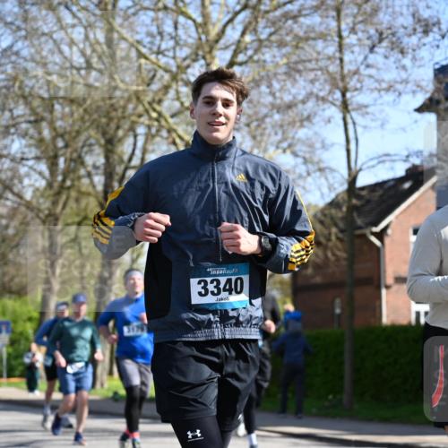 12.04.2026 - 45. Internationalen Wilhelmsburger Insellauf J. Mangold http://msf.ph/oto/9465366 12.04.2026 10:57:46 Ziel 5243, 3798, 2861, 3340, 2847, 4339, 3179, 3753, 4947, 3754, 5362, 4157, 2164, 4120, 2283, 2228, 4396, 3997, 2818, 3257, 2499, 2194, 2194, 2900, 3260, 3568, 4352, 4215, 4394, 3665 meine-sportfotos.de