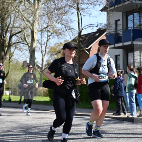 12.04.2026 - 45. Internationalen Wilhelmsburger Insellauf J. Mangold http://msf.ph/oto/9465425 12.04.2026 10:57:51 Ziel 2861, 3340, 2847, 4339, 3179, 3753, 4947, 3754, 5362, 4157, 2164, 4120, 2283, 2228, 4396, 3997, 2818, 3257, 2499, 2194, 2900, 3260, 3568, 3568, 4352, 4215, 4394, 3665, 3968 meine-sportfotos.de
