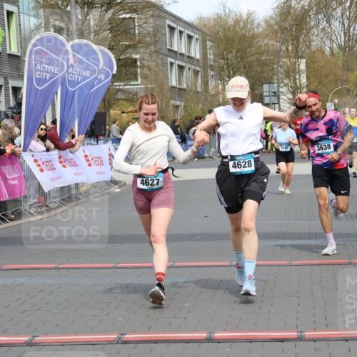 12.04.2026 - 45. Internationalen Wilhelmsburger Insellauf Strokosch-Dieckow http://msf.ph/oto/9465431 12.04.2026 13:13:11 Ziel 2275, 4671, 4627, 4628, 3638 meine-sportfotos.de
