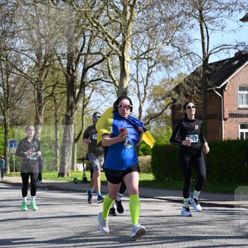 12.04.2026 - 45. Internationalen Wilhelmsburger Insellauf J. Mangold http://msf.ph/oto/9465432 12.04.2026 10:57:52 Ziel 2861, 3340, 2847, 4339, 3179, 3753, 4947, 3754, 5362, 4157, 2164, 4120, 2283, 2228, 4396, 3997, 2818, 3257, 2499, 2194, 2900, 3260, 3568, 4352, 4352, 4215, 4394, 3665, 3968 meine-sportfotos.de