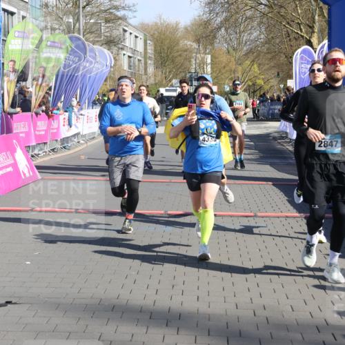 12.04.2026 - 45. Internationalen Wilhelmsburger Insellauf Strokosch-Dieckow http://msf.ph/oto/9465471 12.04.2026 10:58:19 Ziel 3340, 2847, 4339, 3179, 3753, 4947, 3754, 5362, 4157, 2164, 4120, 2283, 2228 meine-sportfotos.de