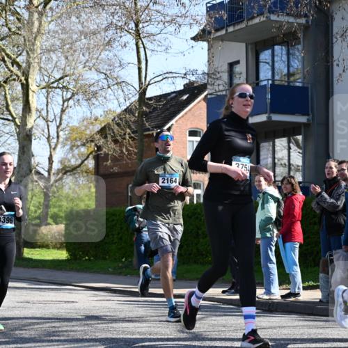 12.04.2026 - 45. Internationalen Wilhelmsburger Insellauf J. Mangold http://msf.ph/oto/9465472 12.04.2026 10:57:53 Ziel 2861, 3340, 2847, 4339, 3179, 3753, 4947, 3754, 5362, 4157, 2164, 4120, 2283, 2228, 4396, 3997, 3997, 2818, 3257, 2499, 2194, 2900, 3260, 3568, 4352, 4215, 4215, 4394, 3665, 3968, 4577 meine-sportfotos.de