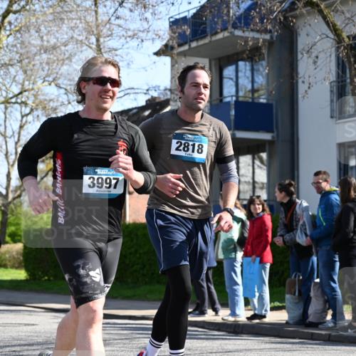 12.04.2026 - 45. Internationalen Wilhelmsburger Insellauf J. Mangold http://msf.ph/oto/9465493 12.04.2026 10:58:00 Ziel 3340, 2847, 4339, 3179, 3753, 4947, 3754, 5362, 4157, 2164, 4120, 2283, 2228, 4396, 3997, 2818, 3257, 2499, 2194, 2900, 2900, 3260, 3568, 4352, 4215, 4394, 3665, 3968, 4577, 5703, 3142, 5468, 3140, 4071, 2553 meine-sportfotos.de