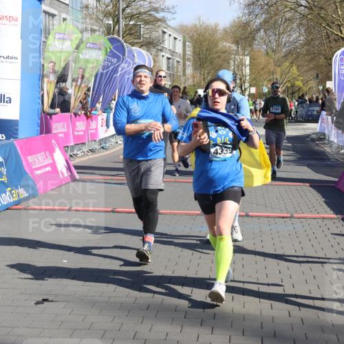 12.04.2026 - 45. Internationalen Wilhelmsburger Insellauf Strokosch-Dieckow http://msf.ph/oto/9465527 12.04.2026 10:58:20 Ziel 2847, 4339, 3179, 3753, 4947, 3754, 5362, 4157, 2164, 4120, 2283, 2228 meine-sportfotos.de