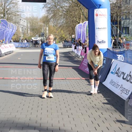 12.04.2026 - 45. Internationalen Wilhelmsburger Insellauf Strokosch-Dieckow http://msf.ph/oto/9465573 12.04.2026 11:15:45 Ziel 3607 meine-sportfotos.de