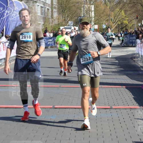 12.04.2026 - 45. Internationalen Wilhelmsburger Insellauf Strokosch-Dieckow http://msf.ph/oto/9465704 12.04.2026 10:58:36 Ziel 3997, 2818, 3257, 2499, 2194, 2900 meine-sportfotos.de