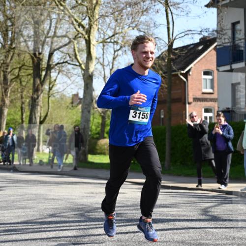 12.04.2026 - 45. Internationalen Wilhelmsburger Insellauf J. Mangold http://msf.ph/oto/9465734 12.04.2026 10:58:53 Ziel 2989, 3825, 5615, 3150, 2269, 5366, 3044, 3045, 3582, 4896, 2308, 5419, 2931, 2930 meine-sportfotos.de