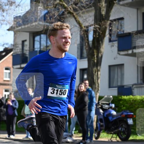 12.04.2026 - 45. Internationalen Wilhelmsburger Insellauf J. Mangold http://msf.ph/oto/9465747 12.04.2026 10:58:54 Ziel 2989, 3825, 5615, 3150, 2269, 5366, 5366, 3044, 3045, 3582, 4896, 2308, 5419, 2931, 2930, 4004 meine-sportfotos.de