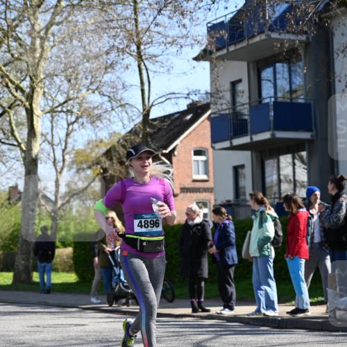 12.04.2026 - 45. Internationalen Wilhelmsburger Insellauf J. Mangold http://msf.ph/oto/9465808 12.04.2026 10:59:12 Ziel 5366, 3044, 3045, 3582, 4896, 2308, 5419, 2931, 2930, 4004, 2858, 5699, 5698, 4101, 2529, 3194 meine-sportfotos.de