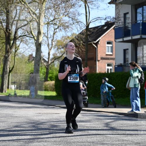 12.04.2026 - 45. Internationalen Wilhelmsburger Insellauf J. Mangold http://msf.ph/oto/9465834 12.04.2026 10:59:18 Ziel 5366, 3044, 3045, 3582, 4896, 2308, 5419, 2931, 2930, 4004, 4004, 2858, 5699, 5698, 4101, 2529, 2529, 3194, 3367, 3468, 2665 meine-sportfotos.de